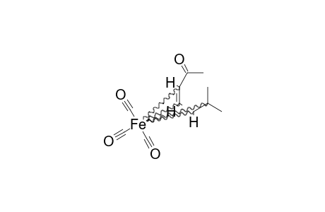 TRICARBONYL-[3-6-ETA-((E)-6-METHYL-3,5-HEPTADIEN-2-ONE)]-IRON