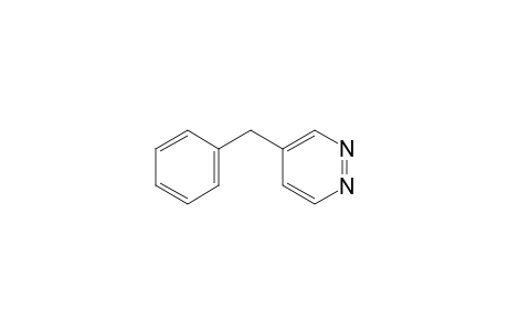 4-Benzylpyridazine