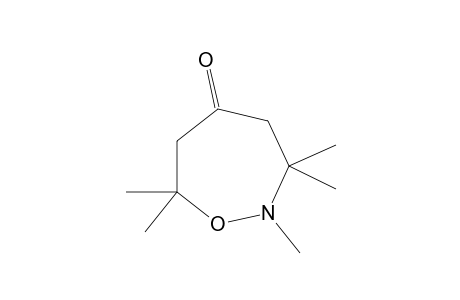 HEXAHYDRO-2,3,3,7,7-PENTAMETHYL-1,2-OXAZEPIN-5-ON