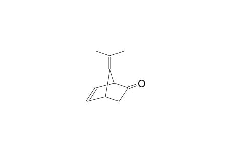 7-Isopropylidene-norbornen-2-one